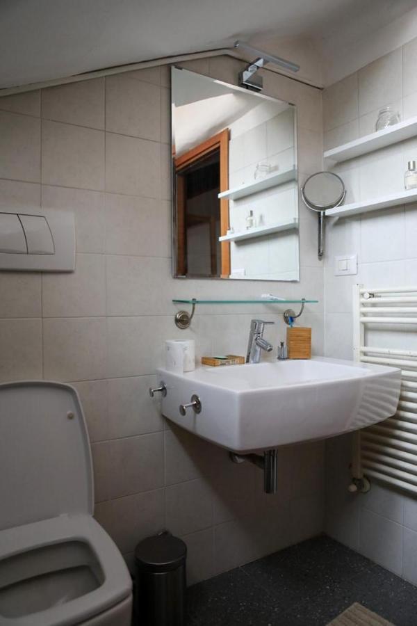 L'Arche Comfort&Relax - Yellow House Di Viale Certosa Milan Bagian luar foto