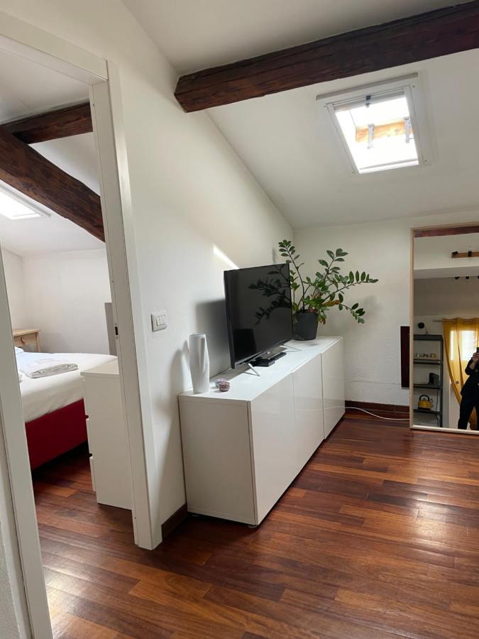 L'Arche Comfort&Relax - Yellow House Di Viale Certosa Milan Bagian luar foto